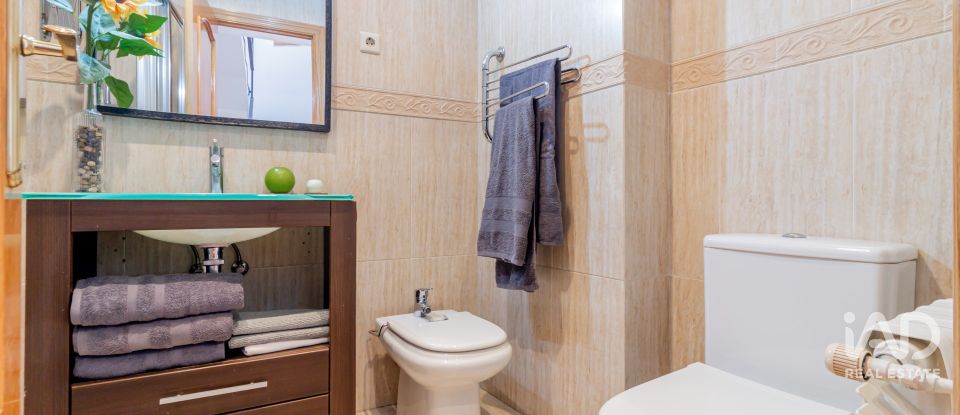 Àtic 3 habitacions de 105 m² a Madrid (28039)