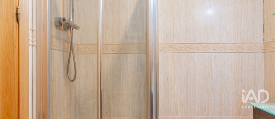 Àtic 3 habitacions de 105 m² a Madrid (28039)