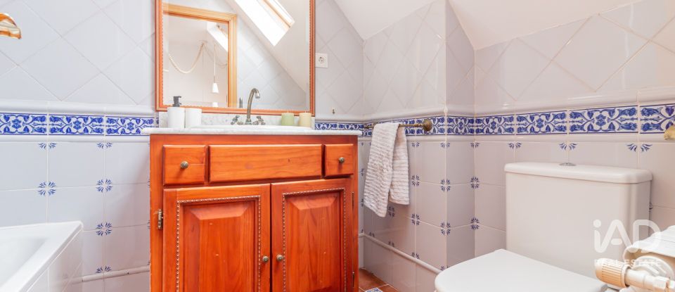 Àtic 3 habitacions de 105 m² a Madrid (28039)