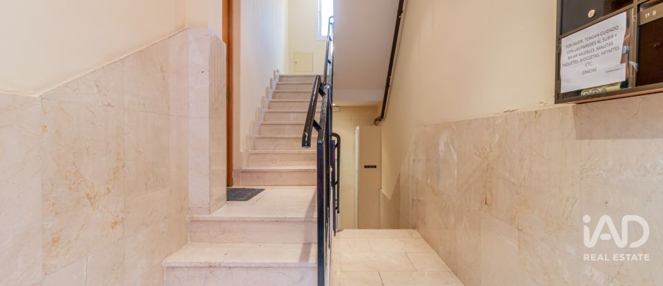 Àtic 3 habitacions de 105 m² a Madrid (28039)