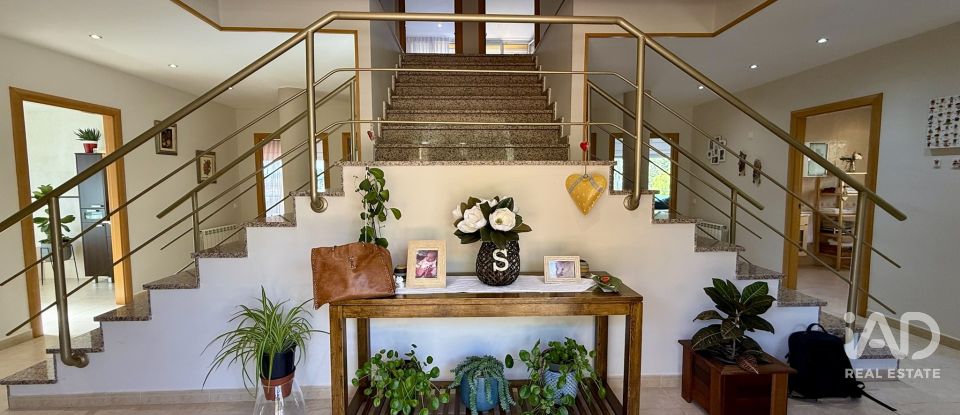 Habitatge unifamiliar  7 habitacions de 587 m² a Sant Vicenç de Montalt (08394)