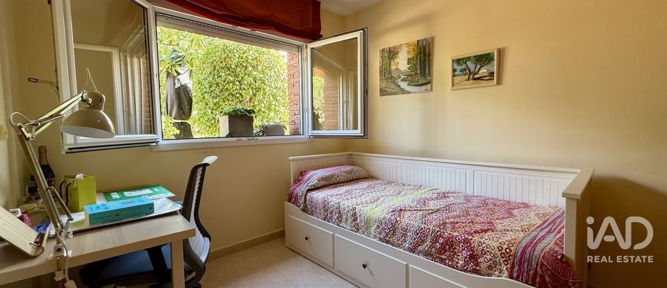 Habitatge unifamiliar  7 habitacions de 587 m² a Sant Vicenç de Montalt (08394)