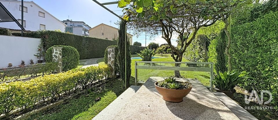 Châlet 5 chambres de 245 m² à Sanxenxo (36960)