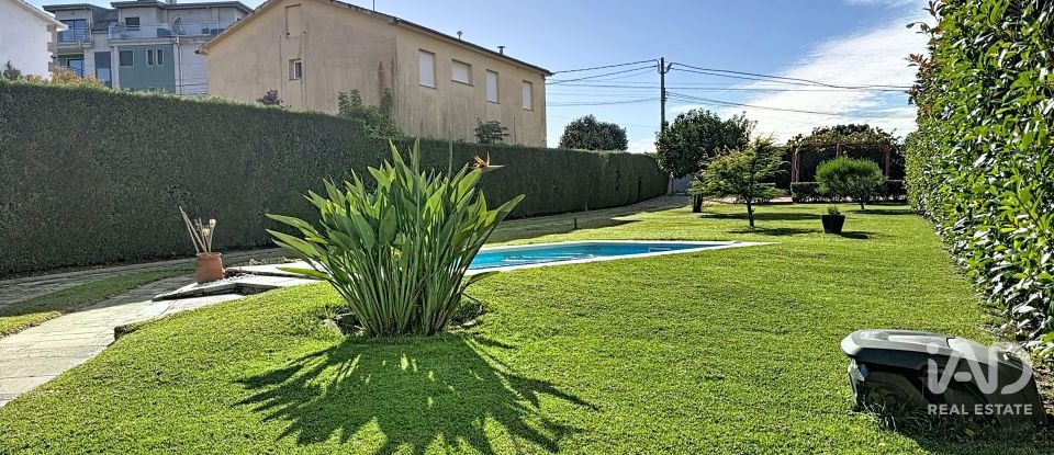 Châlet 5 chambres de 245 m² à Sanxenxo (36960)