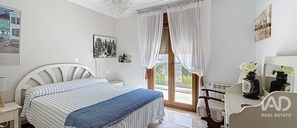 Châlet 5 chambres de 245 m² à Sanxenxo (36960)