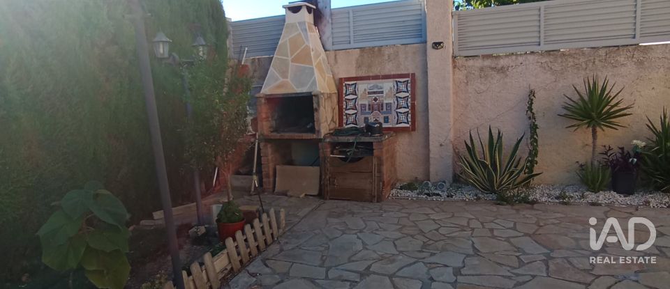 Maison 5 chambres de 478 m² à Flix (43750)