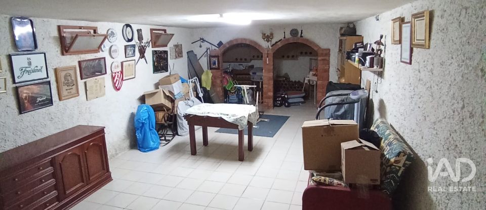 Maison 5 chambres de 478 m² à Flix (43750)