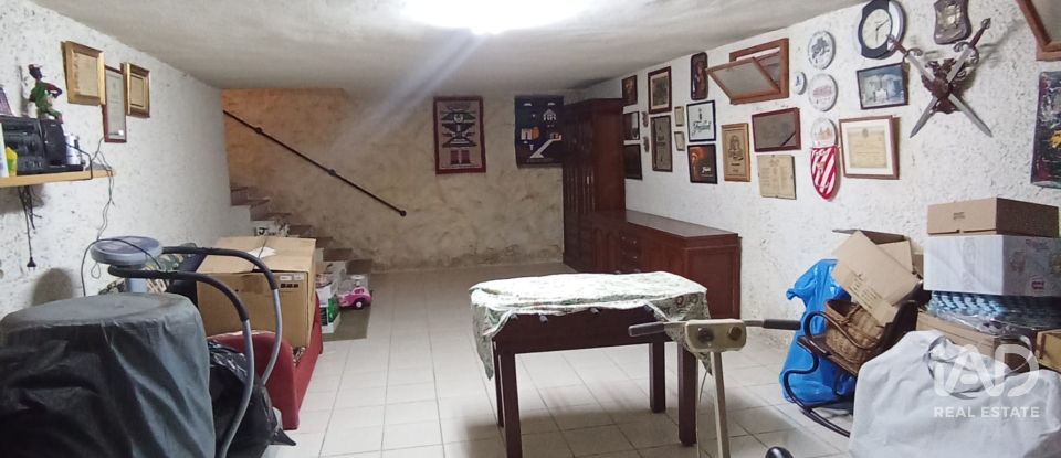 Maison 5 chambres de 478 m² à Flix (43750)