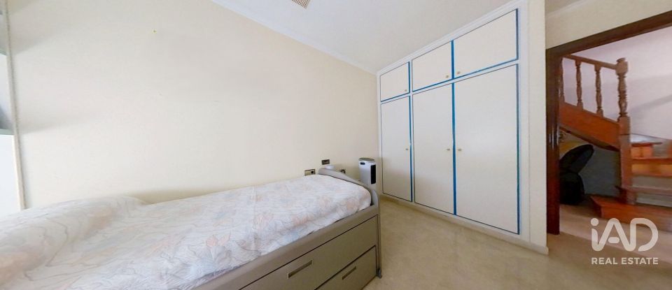 Maison 5 chambres de 478 m² à Flix (43750)