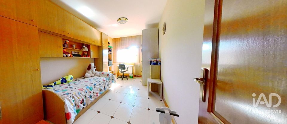 Maison 5 chambres de 478 m² à Flix (43750)