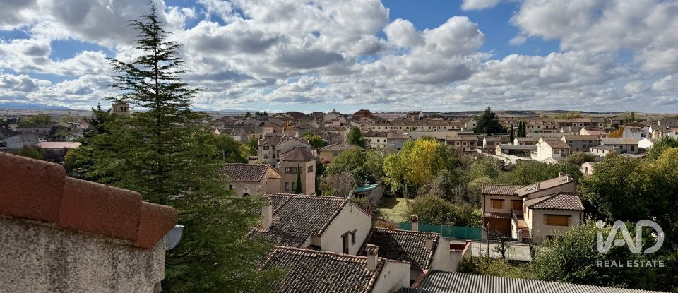 Casa 5 habitaciones de 298 m² en Turégano (40370)
