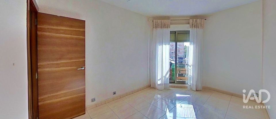 Pis 3 habitacions de 98 m² a Elx/Elche (03202)