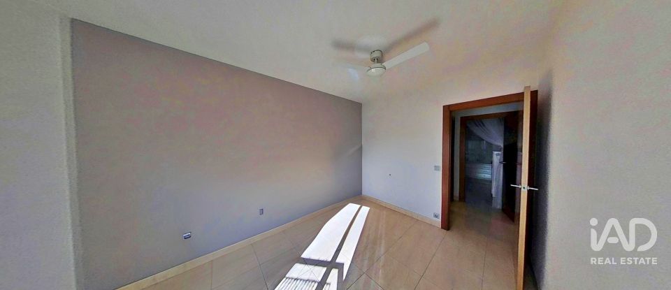 Pis 3 habitacions de 98 m² a Elx/Elche (03202)