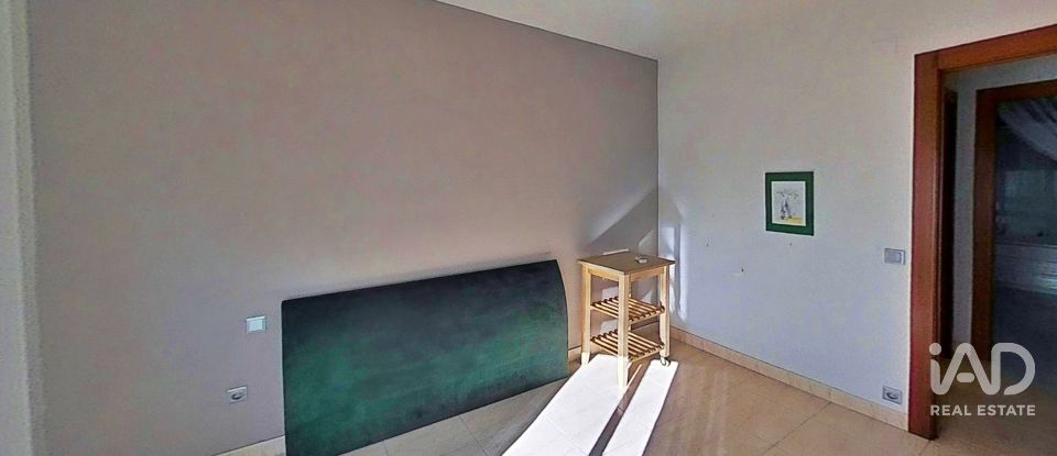 Pis 3 habitacions de 98 m² a Elx/Elche (03202)