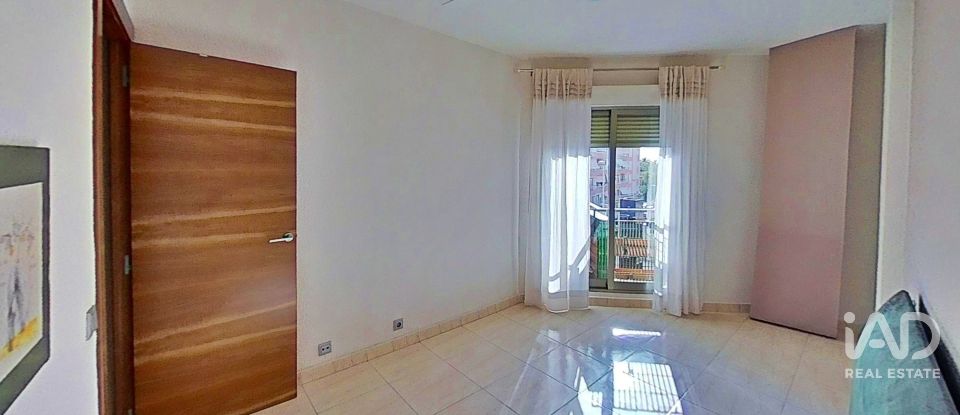 Pis 3 habitacions de 98 m² a Elx/Elche (03202)