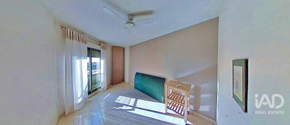 Pis 3 habitacions de 98 m² a Elx/Elche (03202)