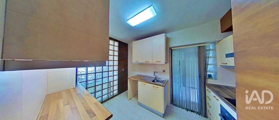 Pis 3 habitacions de 98 m² a Elx/Elche (03202)