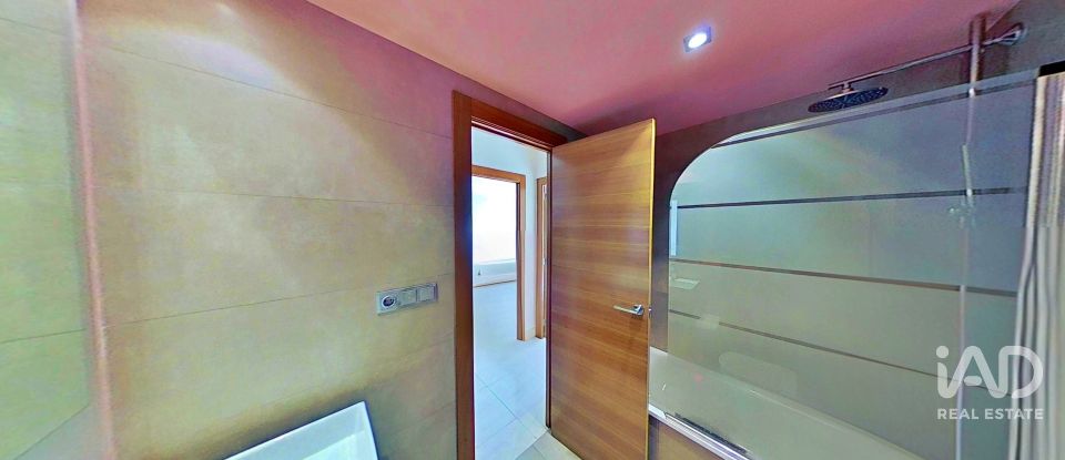 Pis 3 habitacions de 98 m² a Elx/Elche (03202)