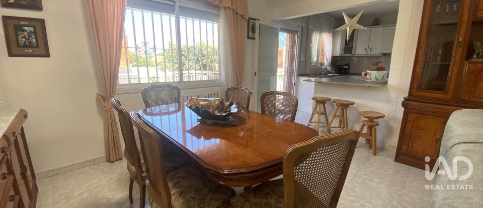 Casa 4 habitacions de 185 m² a Parets del Vallès (08150)