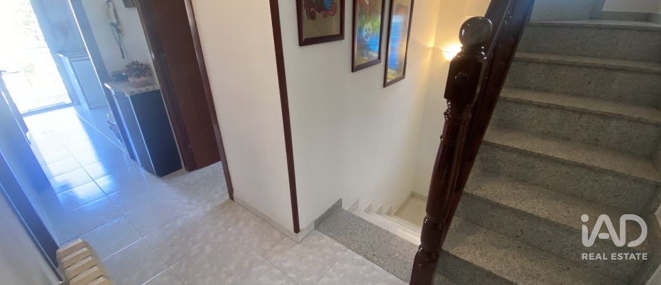 Casa 4 habitacions de 185 m² a Parets del Vallès (08150)