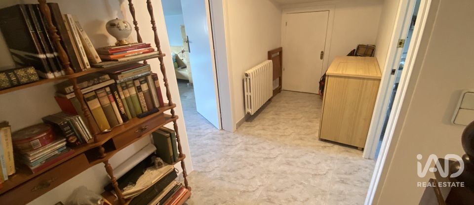 Casa 4 habitacions de 185 m² a Parets del Vallès (08150)