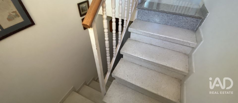 Casa 4 habitacions de 185 m² a Parets del Vallès (08150)