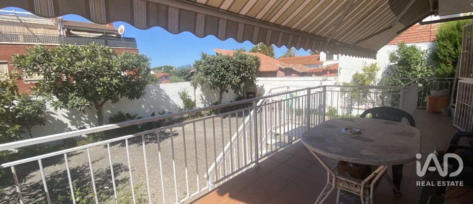 Casa 4 habitacions de 185 m² a Parets del Vallès (08150)