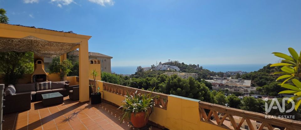 Ático 4 habitaciones de 183 m² en Málaga (29018)