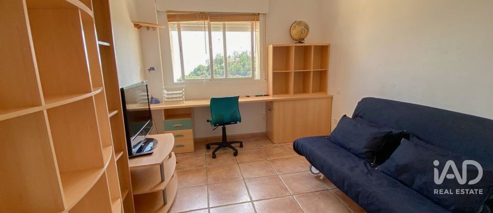 Ático 4 habitaciones de 183 m² en Málaga (29018)