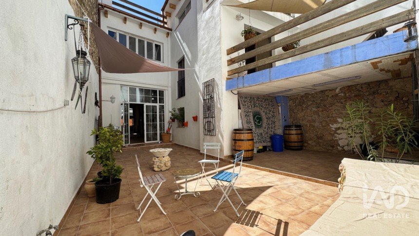 Casa 5 habitaciones de 288 m² en Pego (03780)