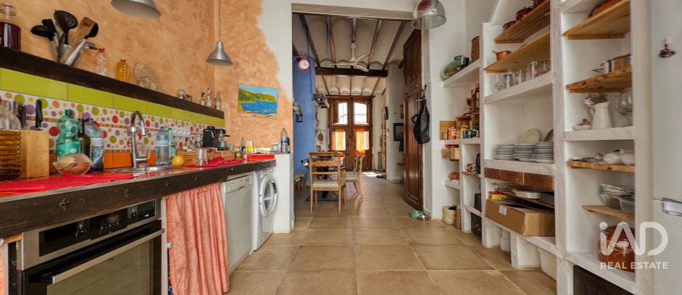 Casa 5 habitaciones de 288 m² en Pego (03780)