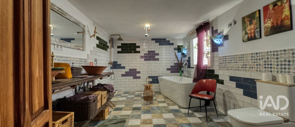 Casa 5 habitaciones de 288 m² en Pego (03780)