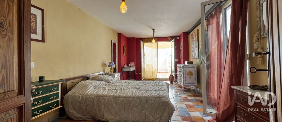 Casa 5 habitaciones de 288 m² en Pego (03780)