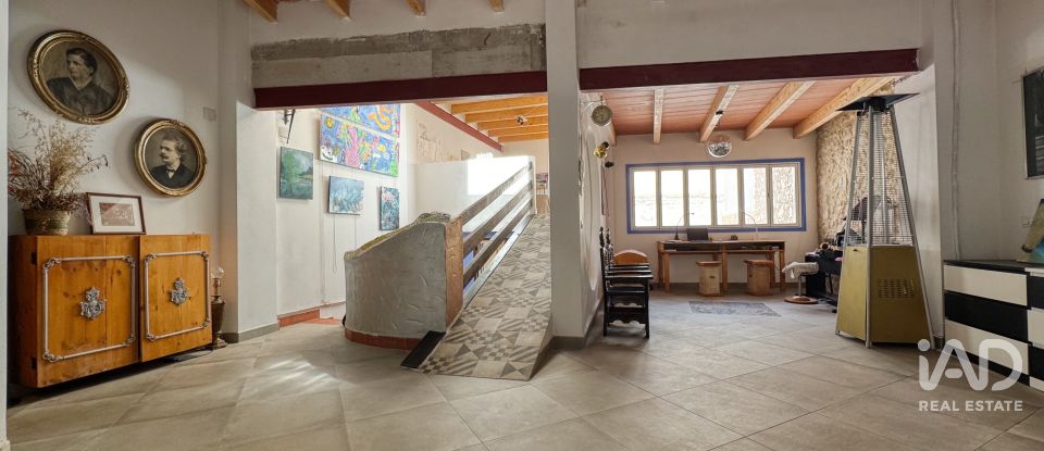 Casa 5 habitaciones de 288 m² en Pego (03780)