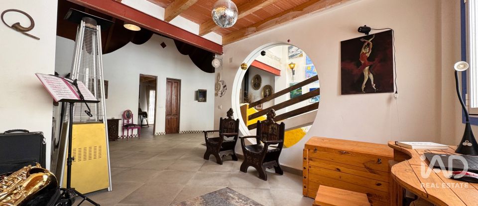 Casa 5 habitaciones de 288 m² en Pego (03780)