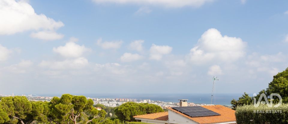 Casa 4 habitaciones de 157 m² en Premià de Dalt (08338)