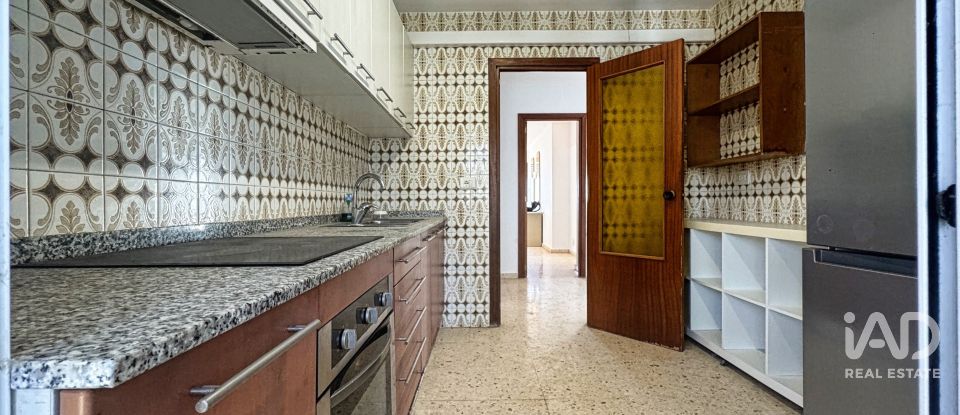 Pis 3 habitacions de 132 m² a Benidorm (03503)