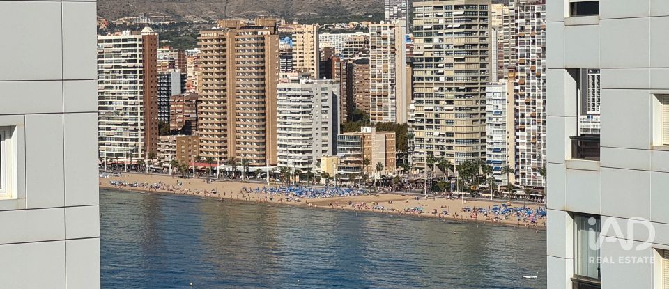 Pis 3 habitacions de 132 m² a Benidorm (03503)