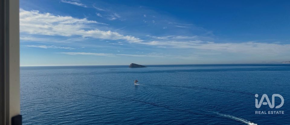 Pis 3 habitacions de 132 m² a Benidorm (03503)