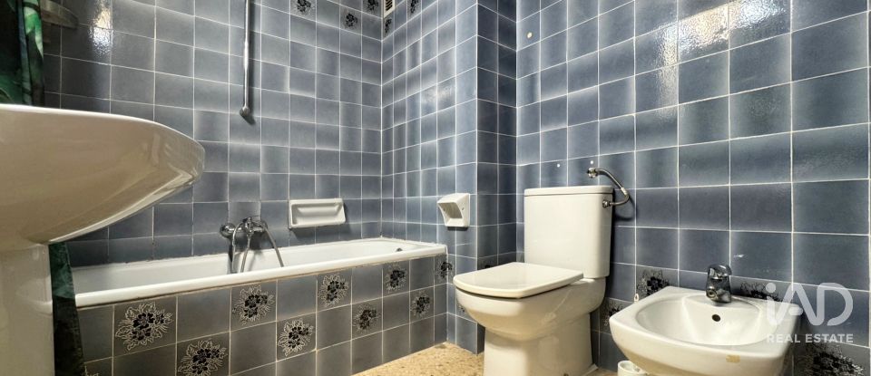 Pis 3 habitacions de 132 m² a Benidorm (03503)