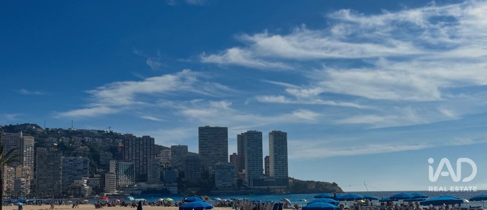 Pis 3 habitacions de 132 m² a Benidorm (03503)
