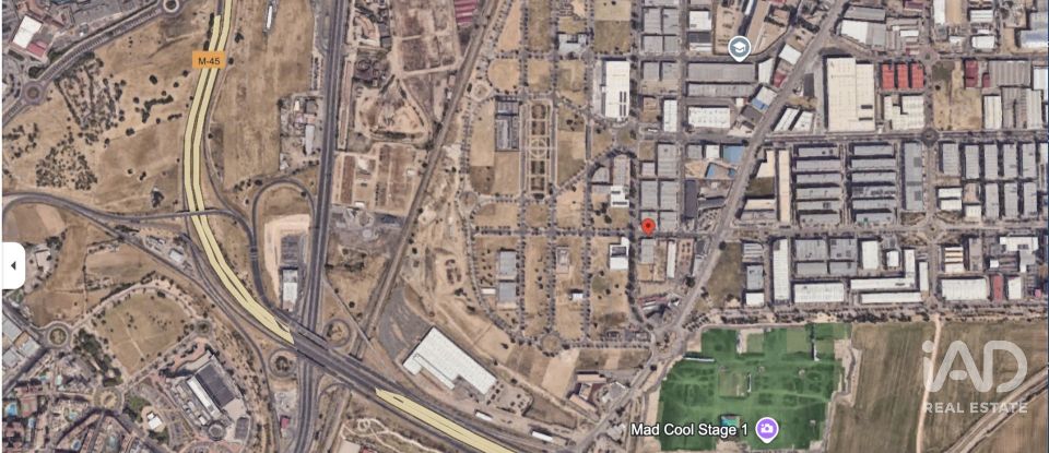 Botiga / Local comercial de 2.436 m² a Madrid (28021)