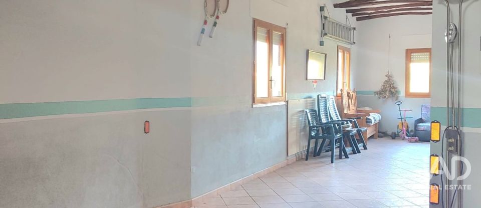 Village house 4 bedrooms of 223 m² in Alcorisa (44550)