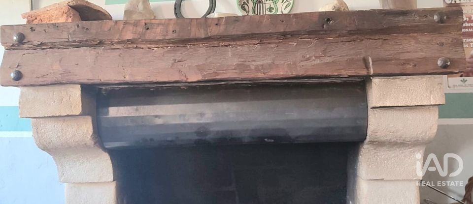 Village house 4 bedrooms of 223 m² in Alcorisa (44550)