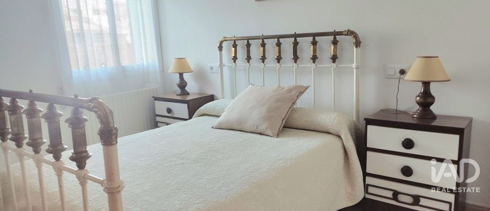 Village house 4 bedrooms of 223 m² in Alcorisa (44550)