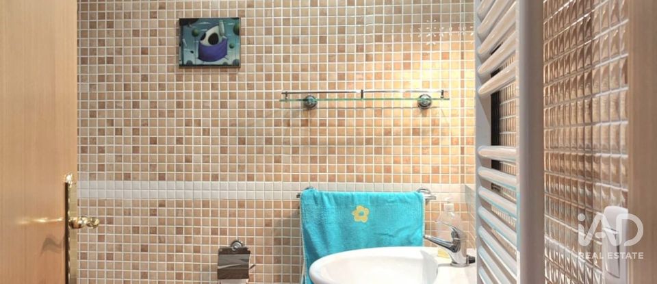 Village house 4 bedrooms of 223 m² in Alcorisa (44550)