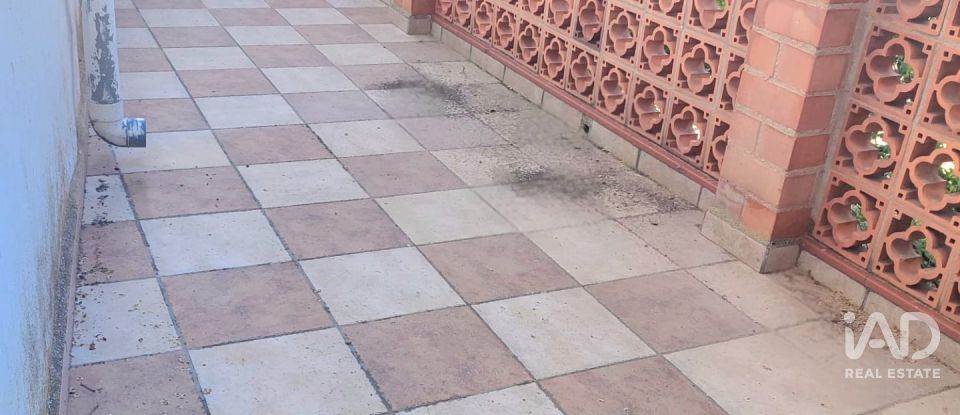 Village house 4 bedrooms of 223 m² in Alcorisa (44550)