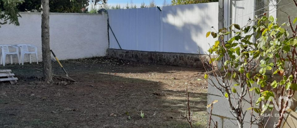 Terrain à bâtir de 679 m² à Villomar (24218)