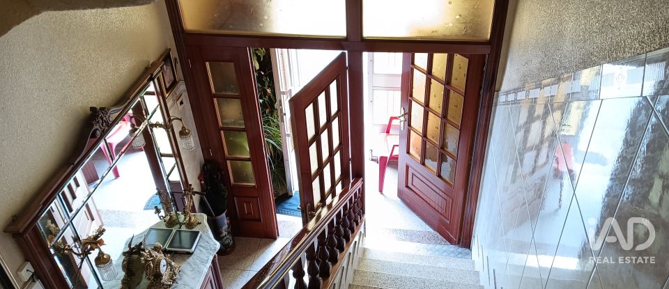 Village house 4 bedrooms of 208 m² in Miñambres de La Valduerna (24765)