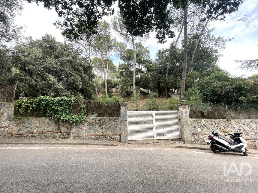 Terreno urbano de 1.855 m² en Vacarisses (08233)